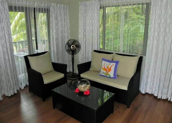 Villa Hillside Retreat