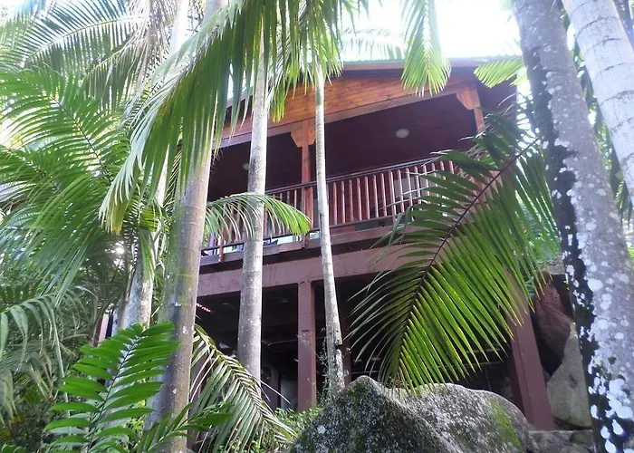 Willa Hillside Retreat *